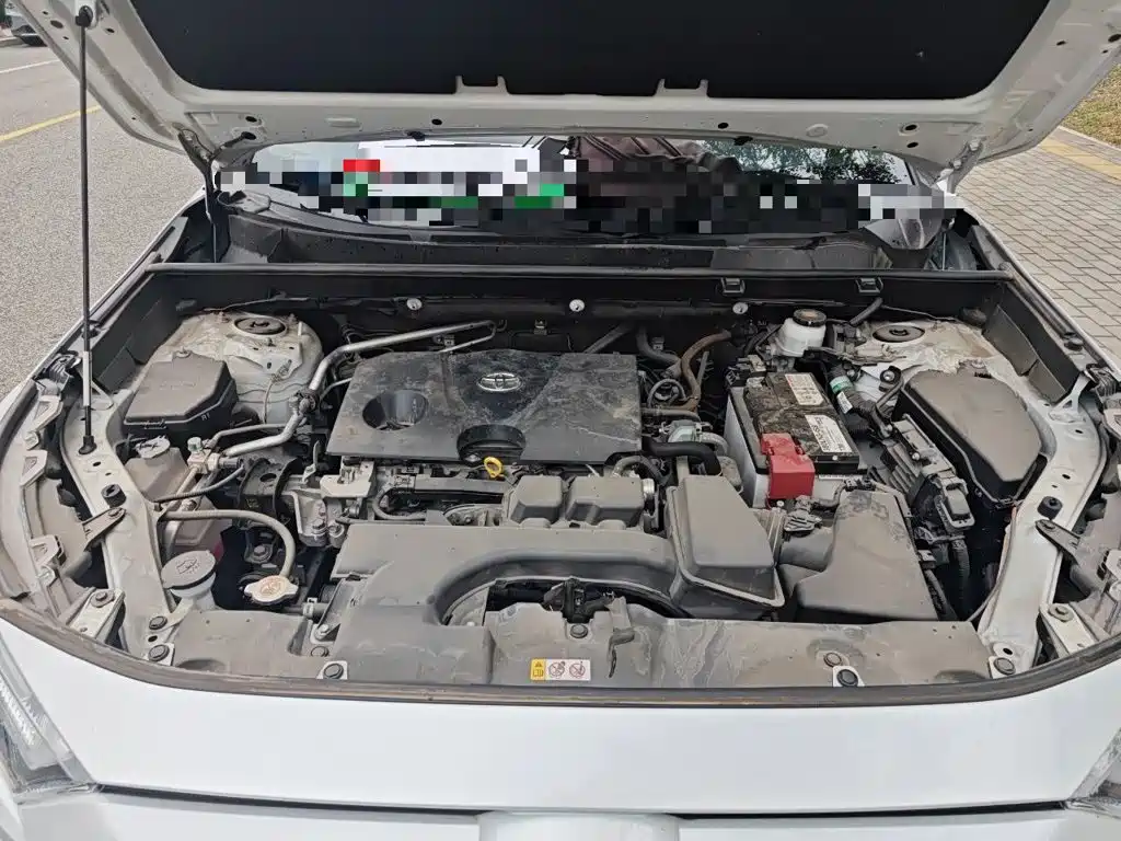 Toyota RAV4 — миниатюра 11