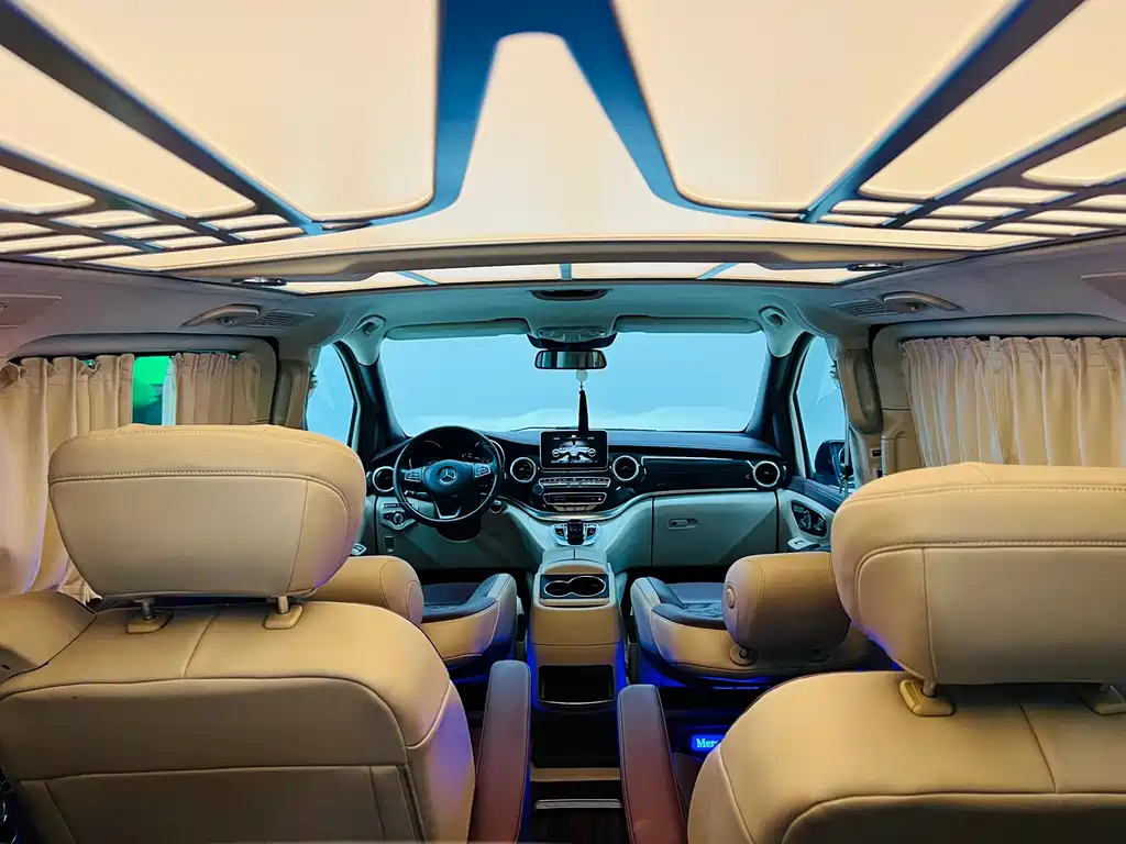 Mercedes-Benz V-Class — миниатюра 18