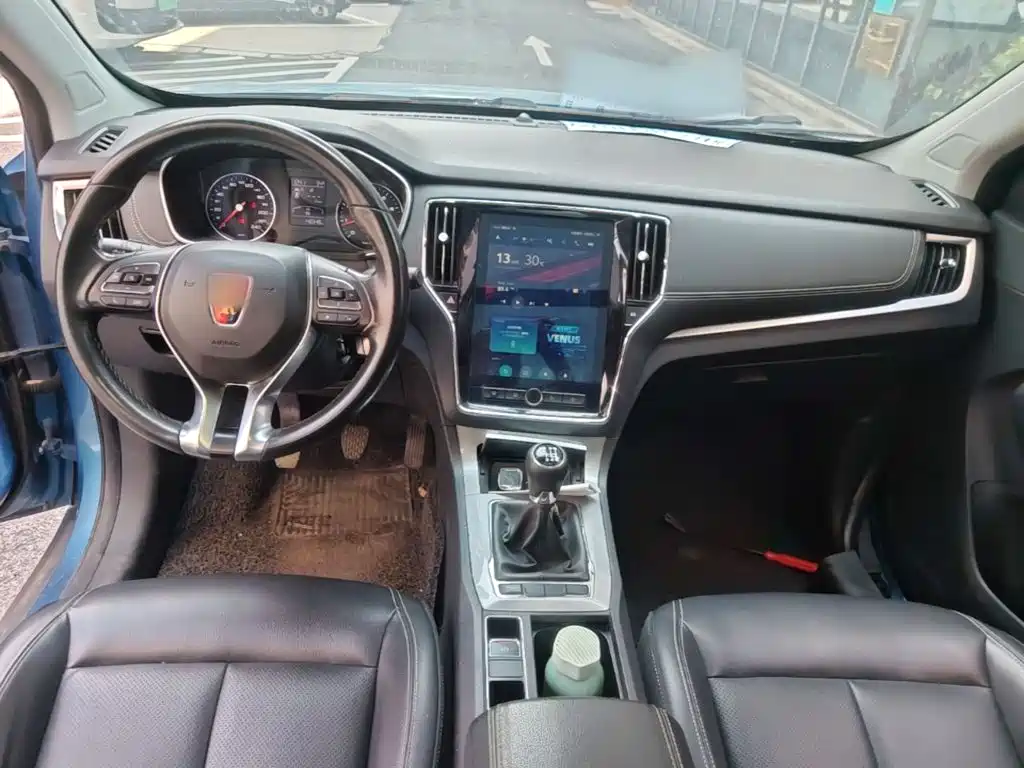 Roewe RX5 — миниатюра 10