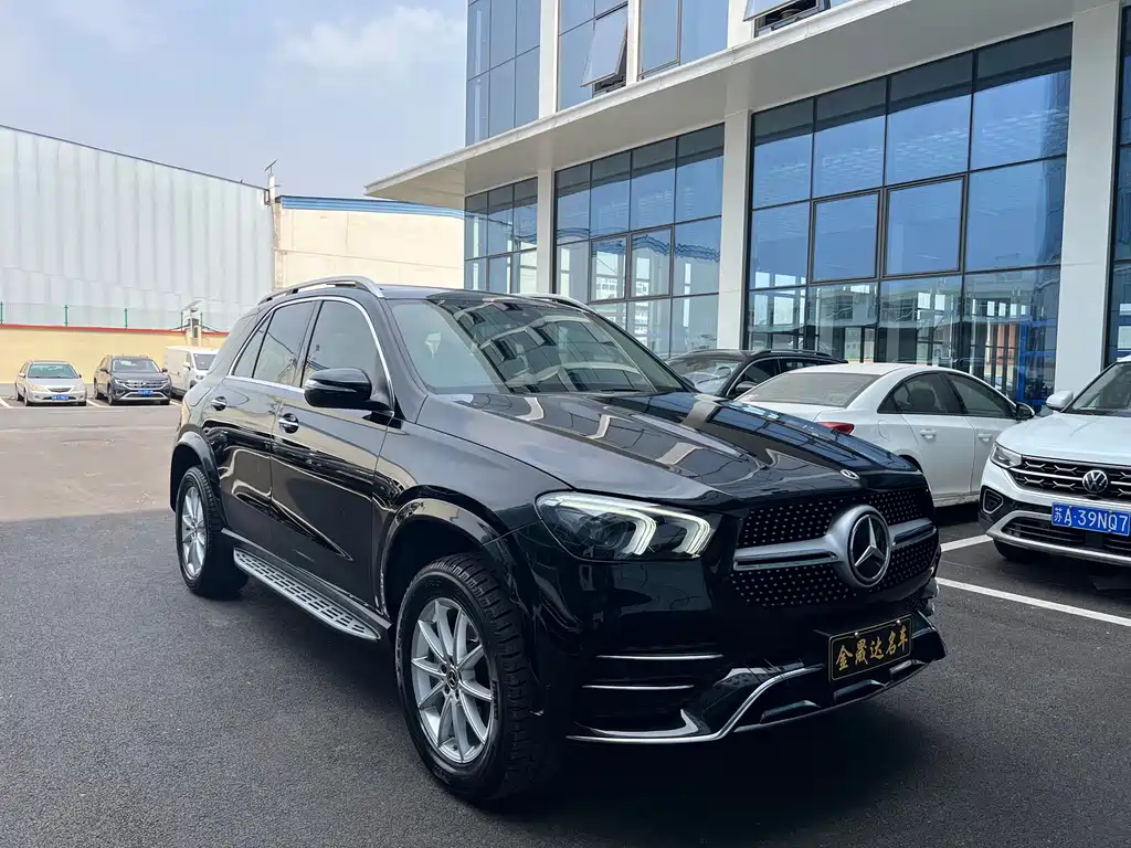 Mercedes-Benz GLE (Import) — миниатюра 3
