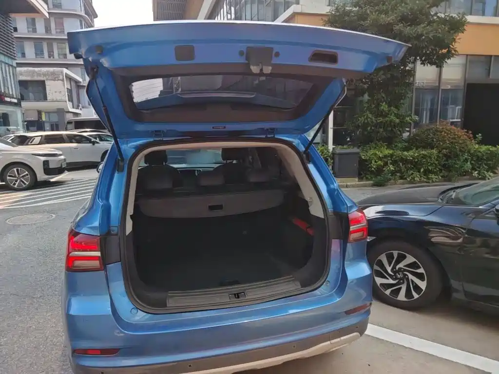 Roewe RX5 — миниатюра 19