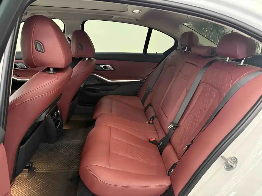 BMW 3 Series — миниатюра 17