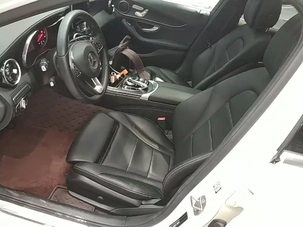 Mercedes-Benz C-Class — миниатюра 15