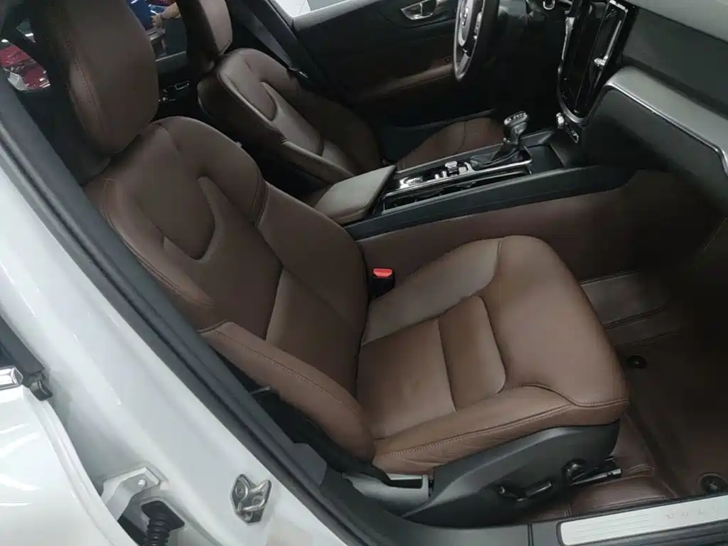 Volvo S60 — миниатюра 25