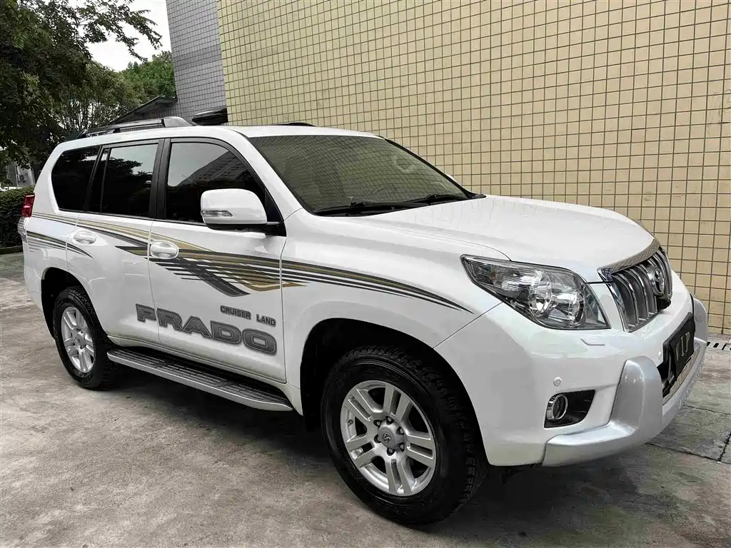 Toyota Land Cruiser Prado 2010 4.0L AT VX NAVI
