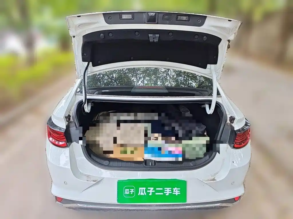Geely Emgrand L — миниатюра 15