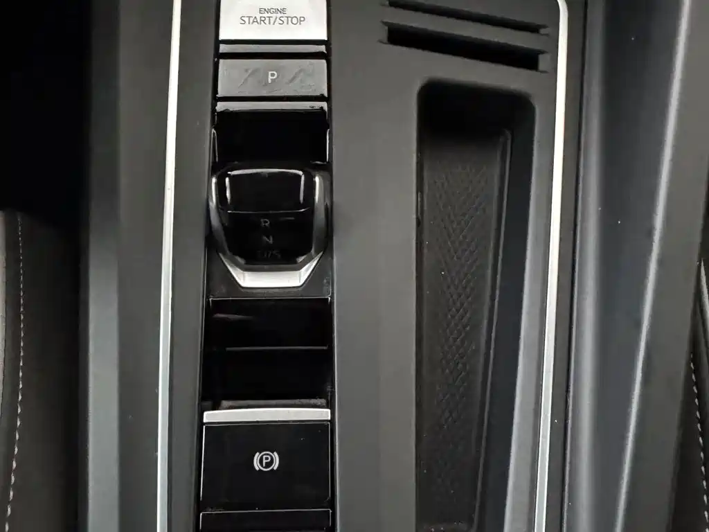 Volkswagen Golf — миниатюра 20