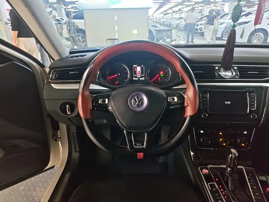 Volkswagen Passat — миниатюра 11