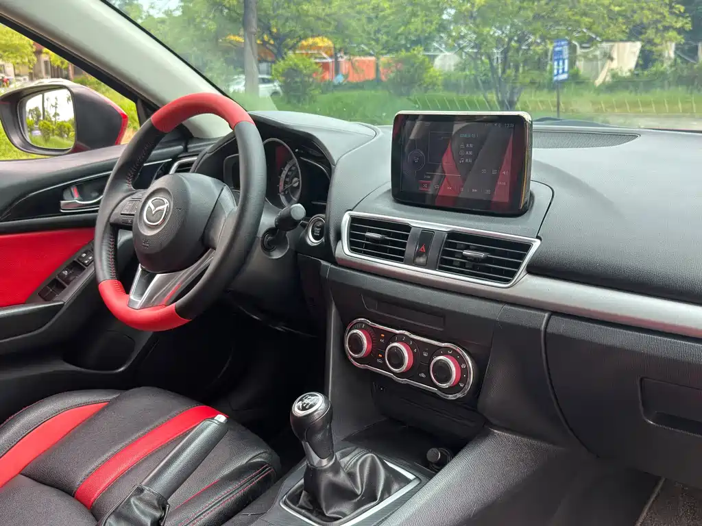 Mazda 3 Axela — миниатюра 14