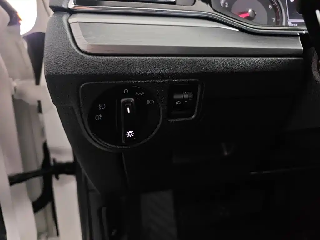 Volkswagen Lamando — миниатюра 6