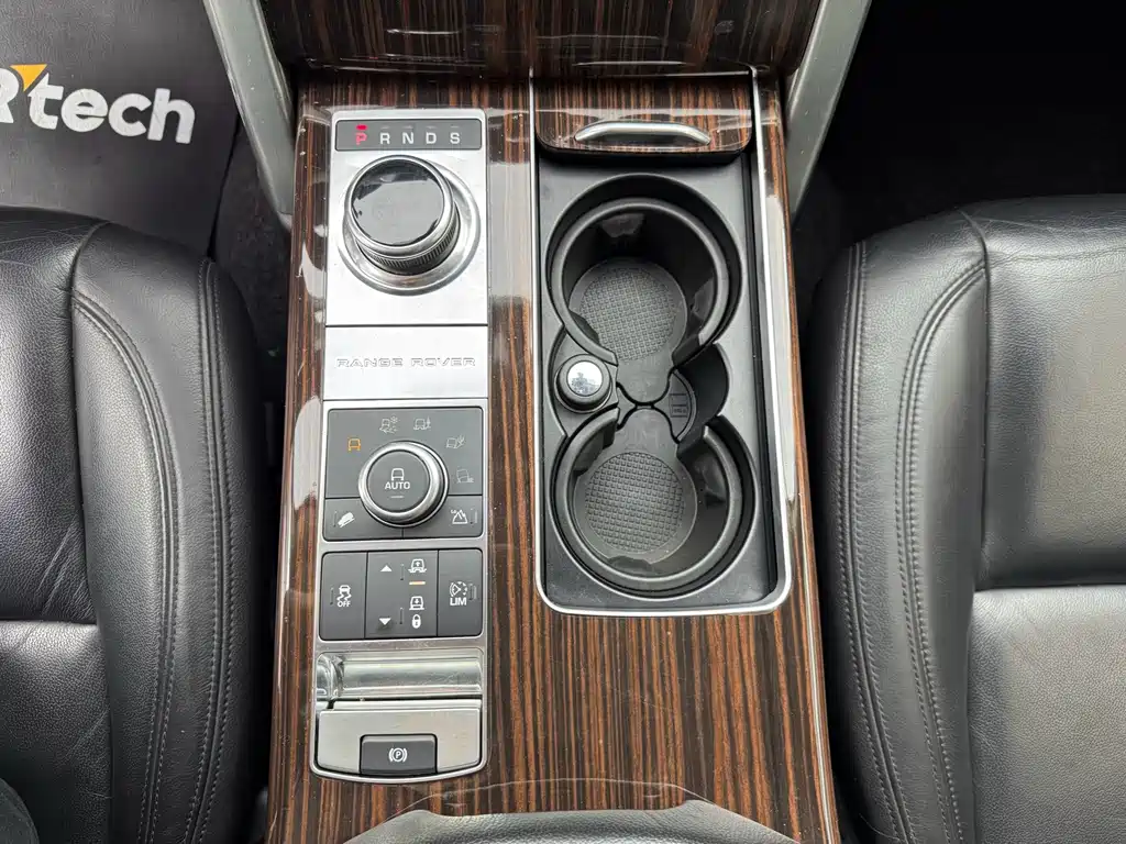 Land Rover Range Rover — миниатюра 15