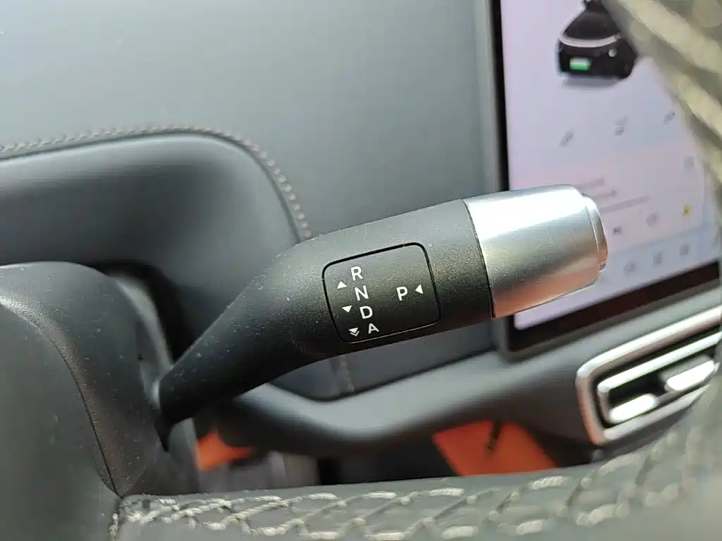Li Auto Li L8 — миниатюра 14