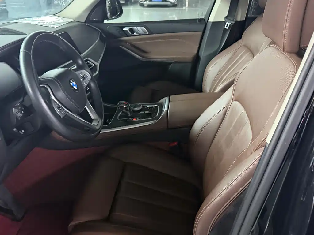 BMW X7 — миниатюра 2