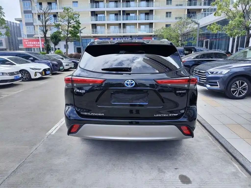 Toyota Highlander — миниатюра 8