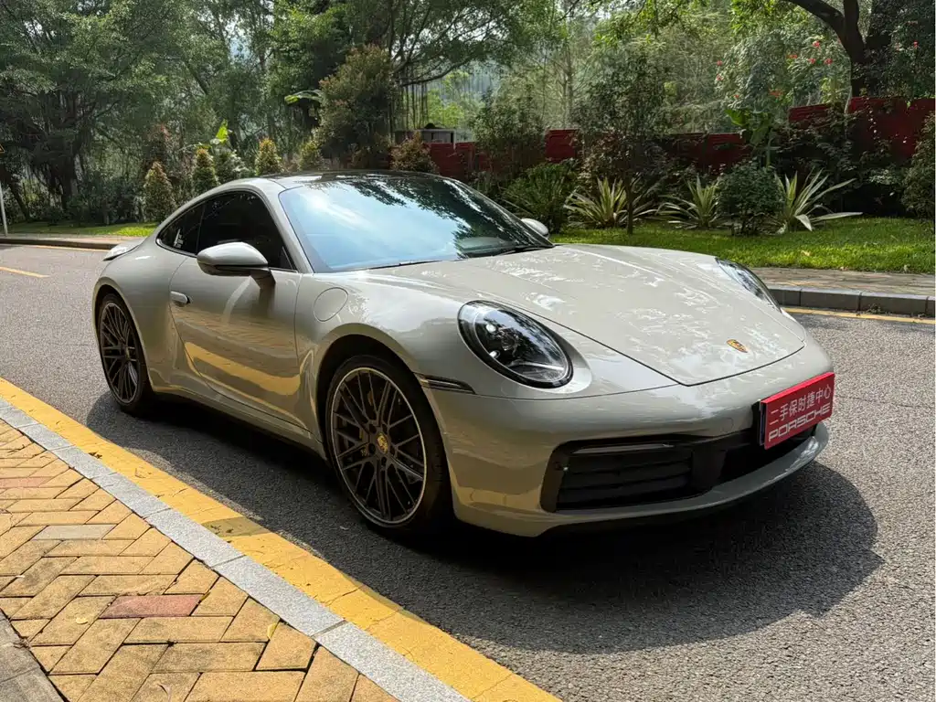 Porsche 911 2020 Carrera 3.0T