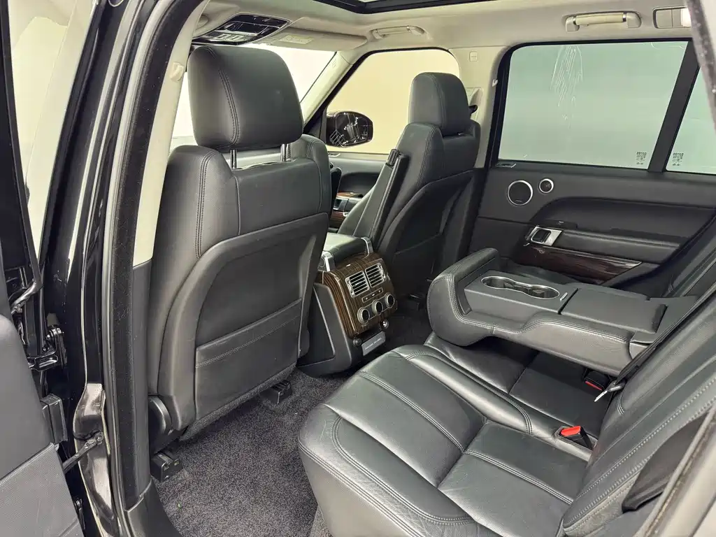 Land Rover Range Rover — миниатюра 17