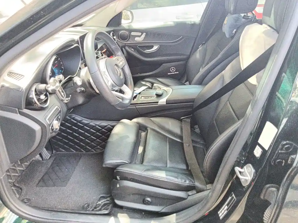 Mercedes-Benz C-Class — миниатюра 8