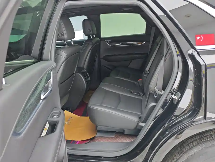 Cadillac XT5 — миниатюра 11
