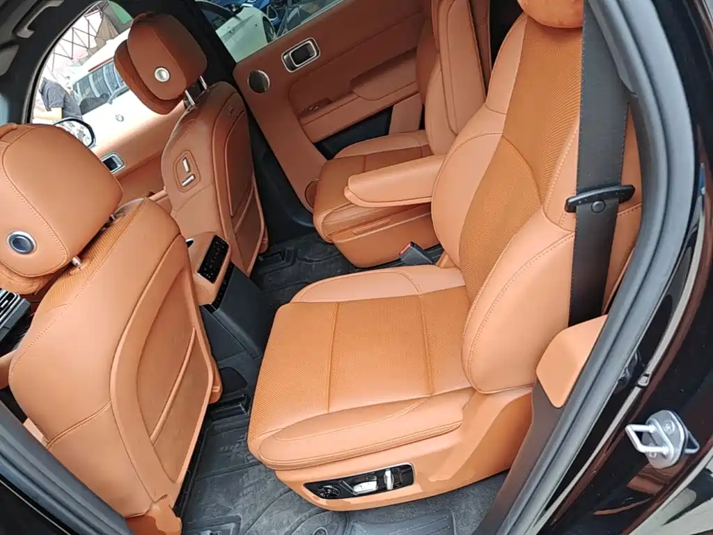 Li Auto Li L8 — миниатюра 17