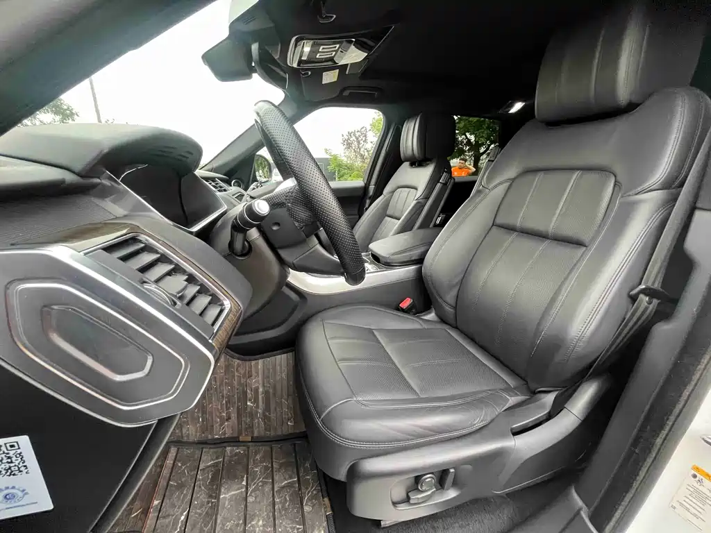 Land Rover Sport PHEV — миниатюра 10