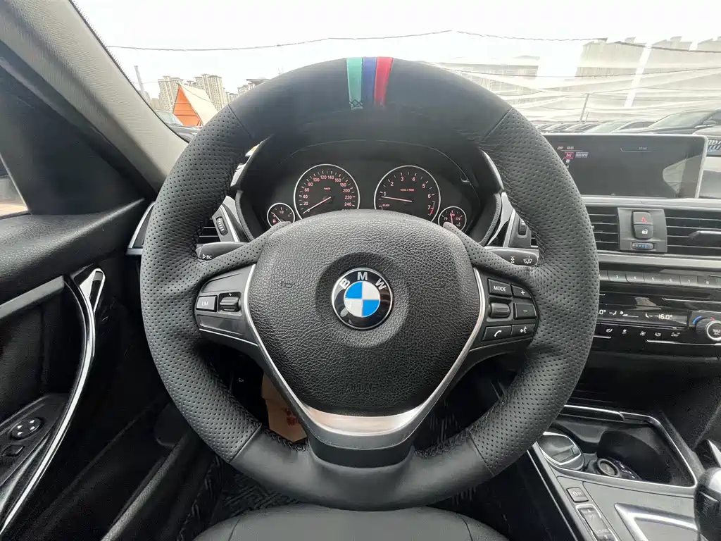 BMW 3 Series — миниатюра 10