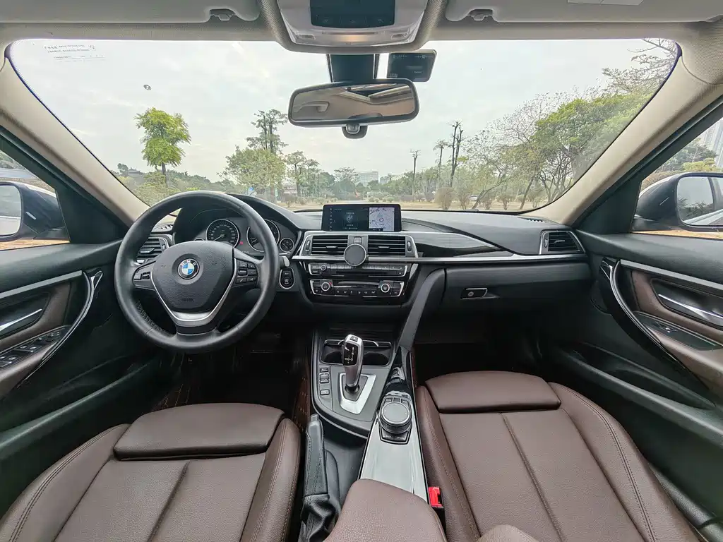 BMW 3 Series — миниатюра 16