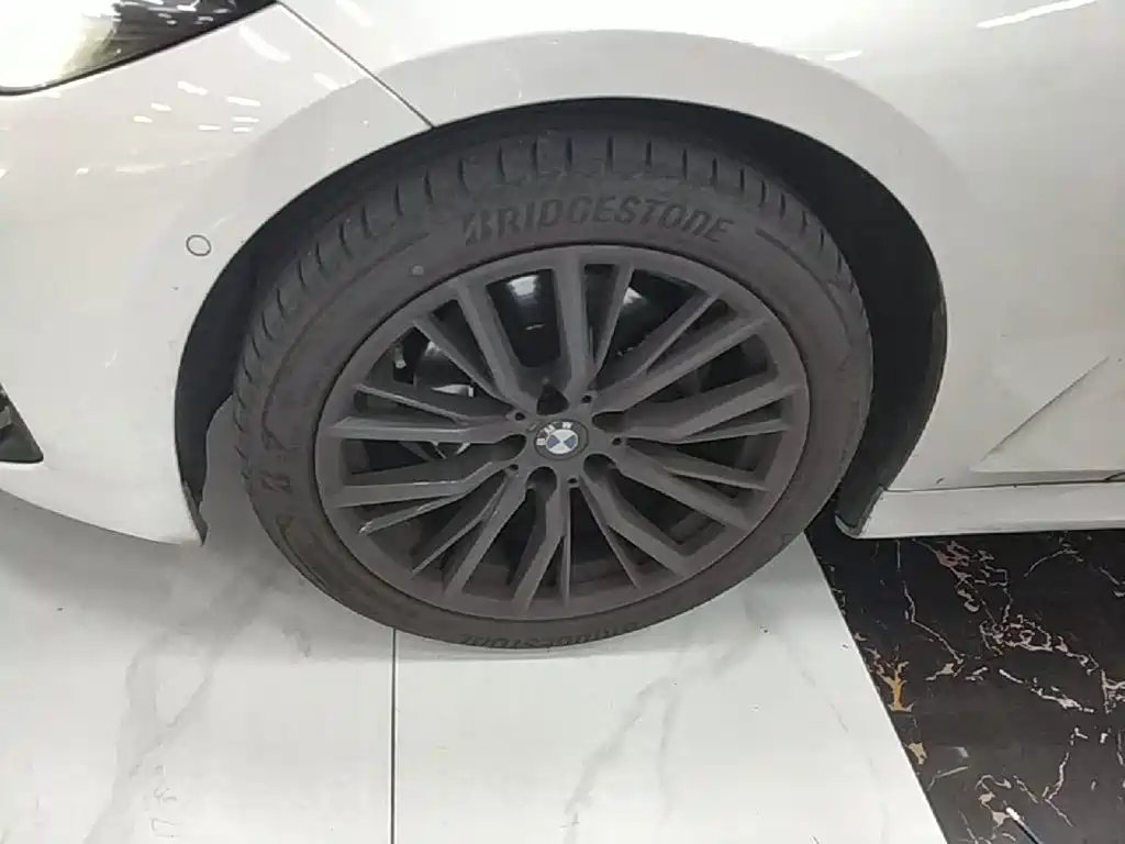 BMW 3 Series — миниатюра 23