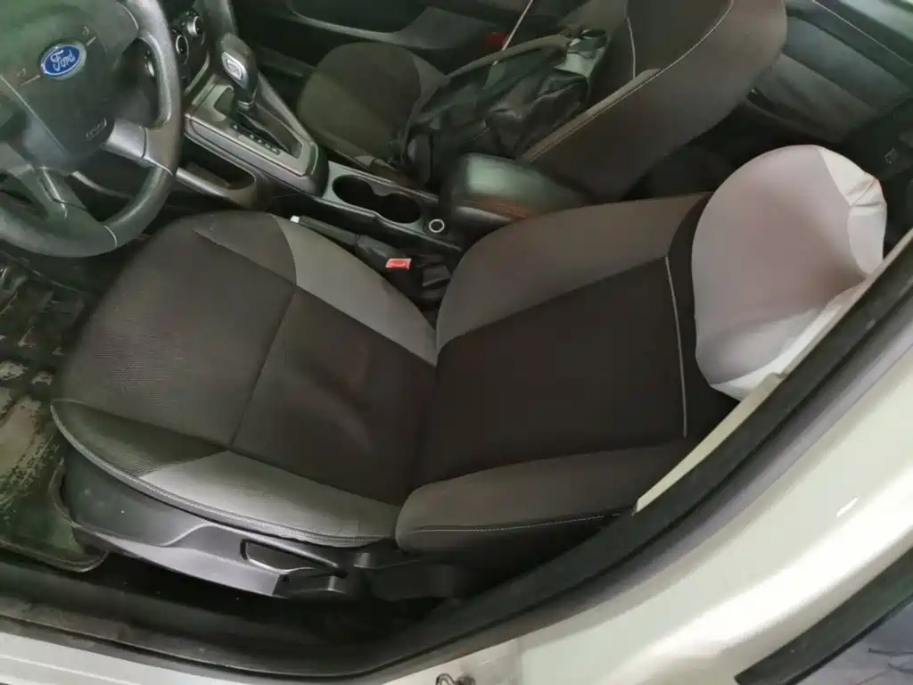 Ford Focus — миниатюра 20