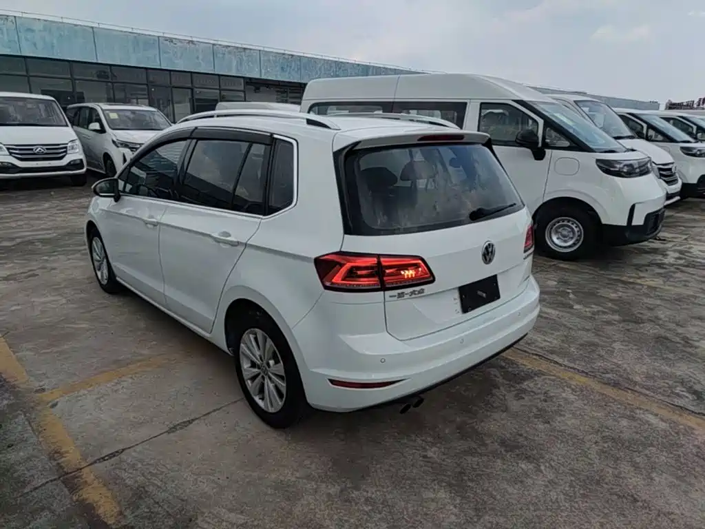 Volkswagen Golf Sportsvan — миниатюра 5