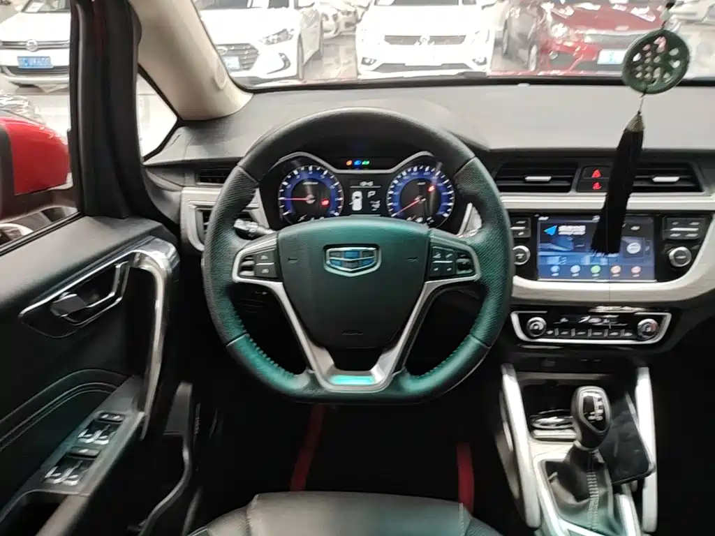 Geely Vision X3 — миниатюра 11