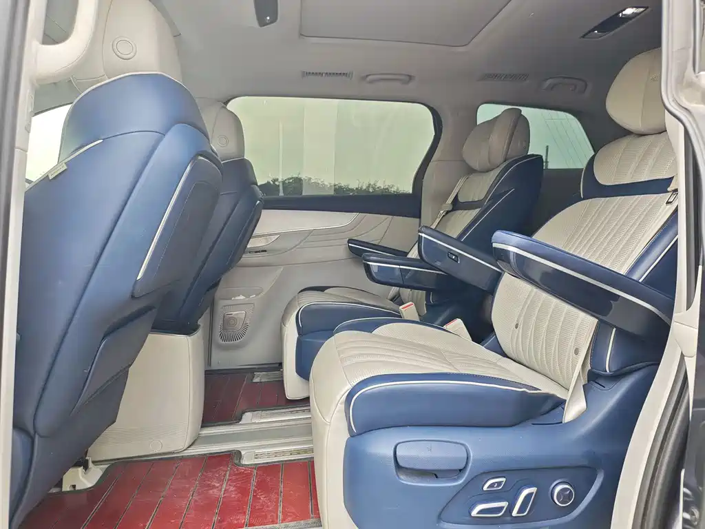 Roewe iMAX8 — миниатюра 6