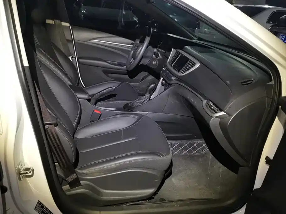 Buick Excelle — миниатюра 8