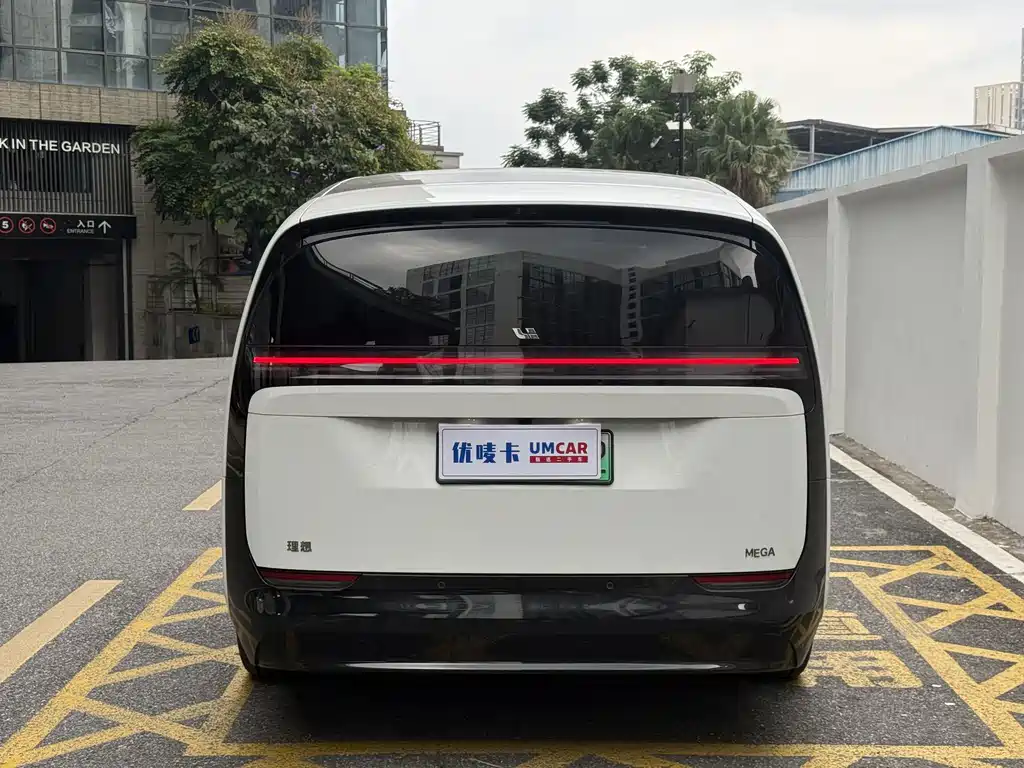 Li Auto Li MEGA — миниатюра 5
