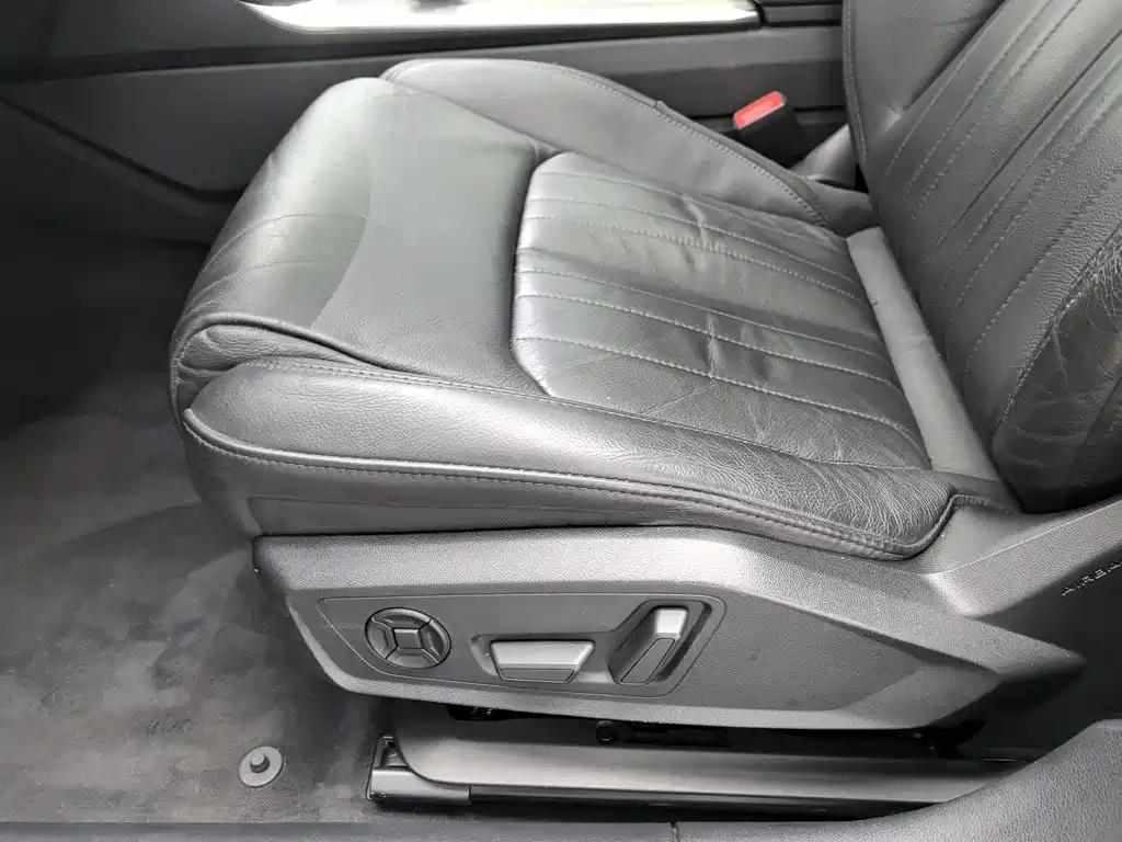 Audi A6L — миниатюра 20