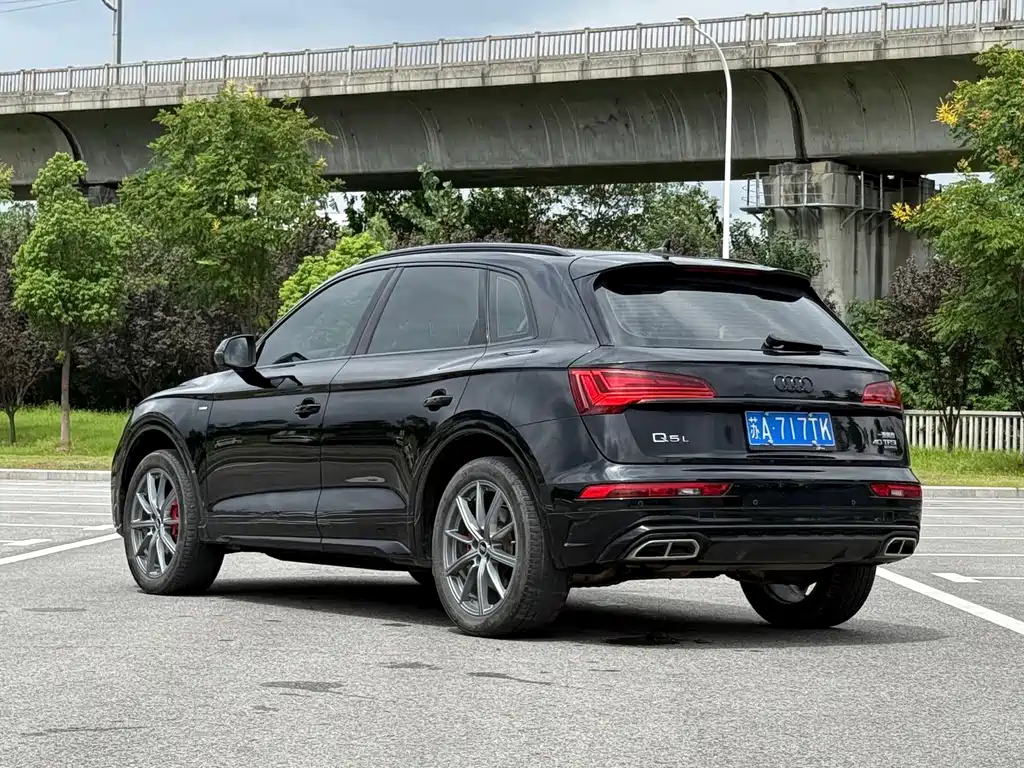 Audi Q5L — миниатюра 4