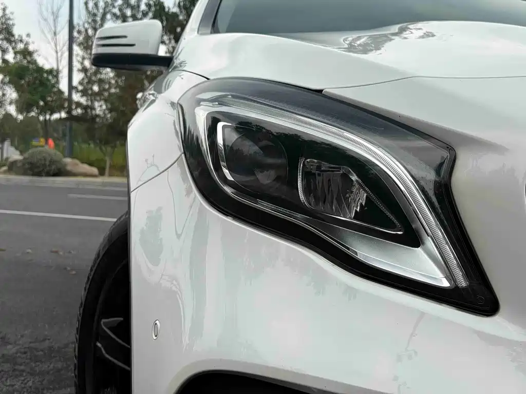 Mercedes-Benz GLA — миниатюра 3