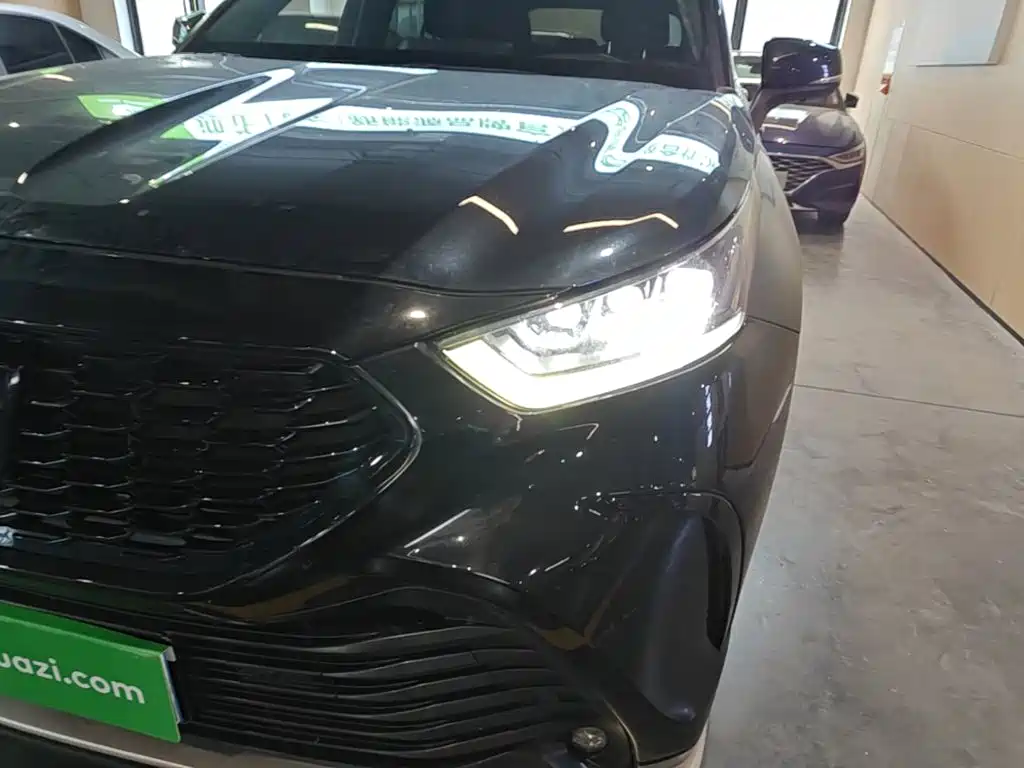 Toyota Crown Kluger — миниатюра 24