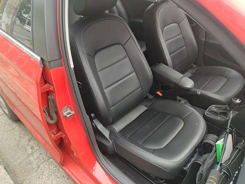 Skoda Rapid Spaceback — миниатюра 25