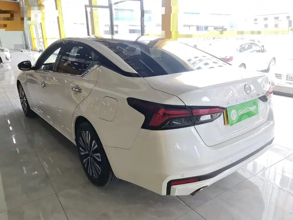 Nissan Teana — миниатюра 5