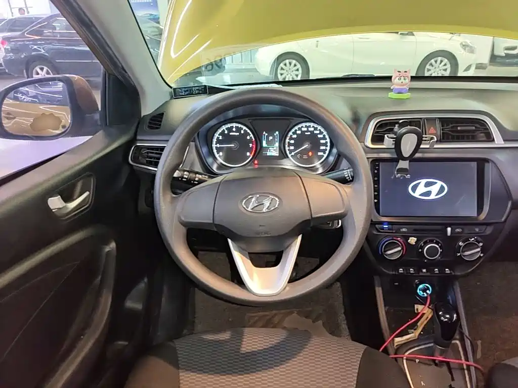 Hyundai Verna — миниатюра 11