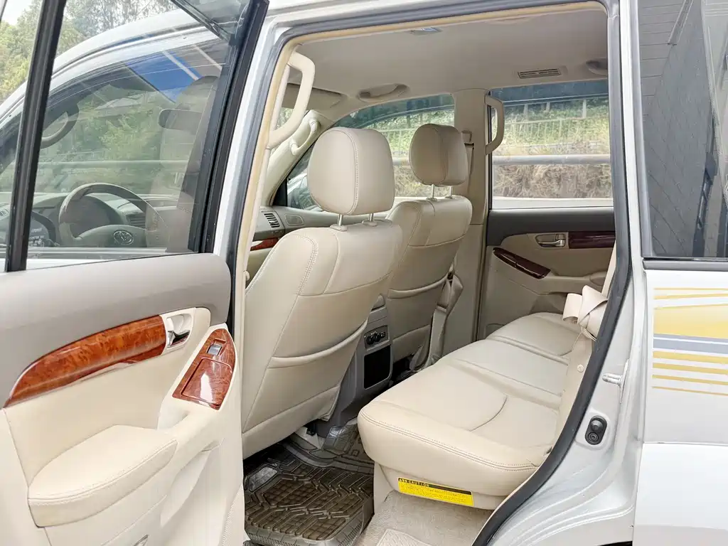 Toyota Prado (Import) — миниатюра 6