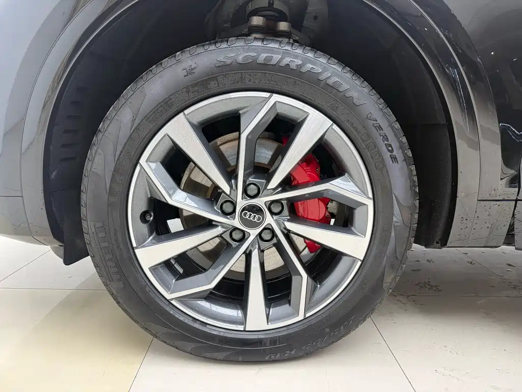 Audi Q5L — миниатюра 18