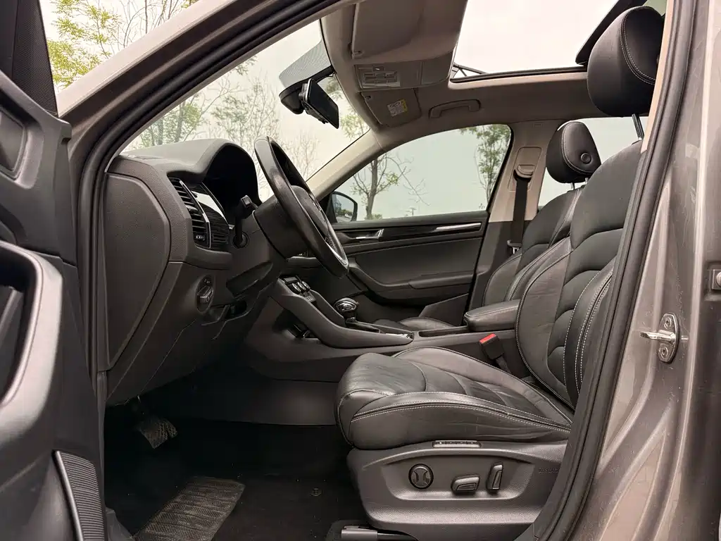 Skoda Kodiaq 2018 TSI330 5 мест Luxury
