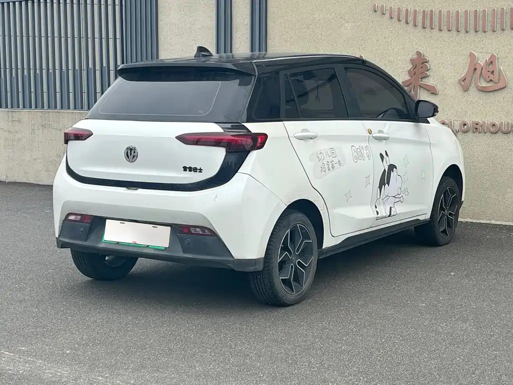 Dongfeng EV YOUNG Guang Xiaoxin — миниатюра 5