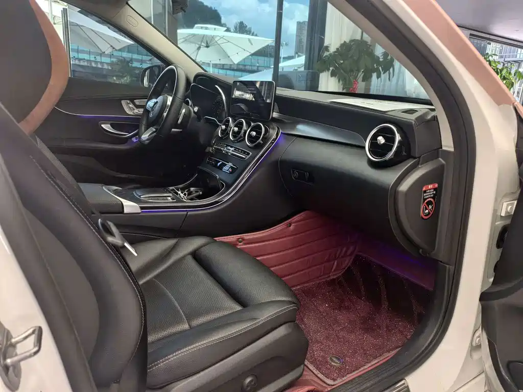 Mercedes-Benz C-Class — миниатюра 5