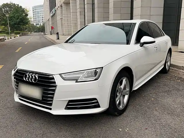 AUDI  A4L 2018