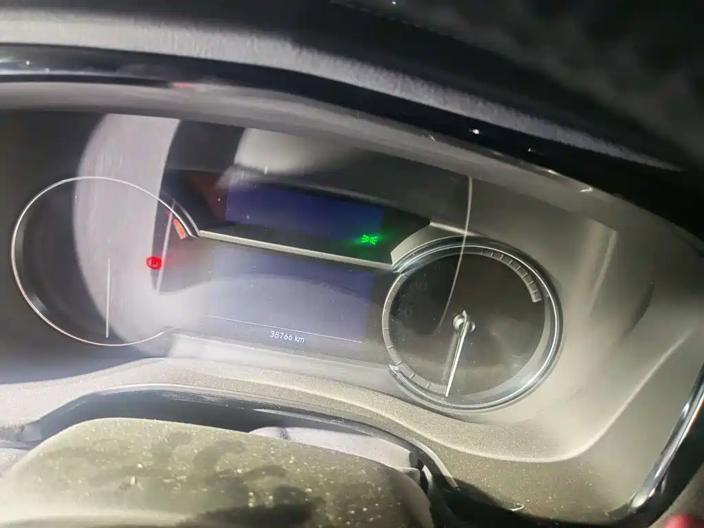 Cadillac XT5 — миниатюра 7