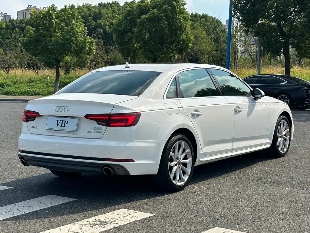 Audi A4L — миниатюра 6