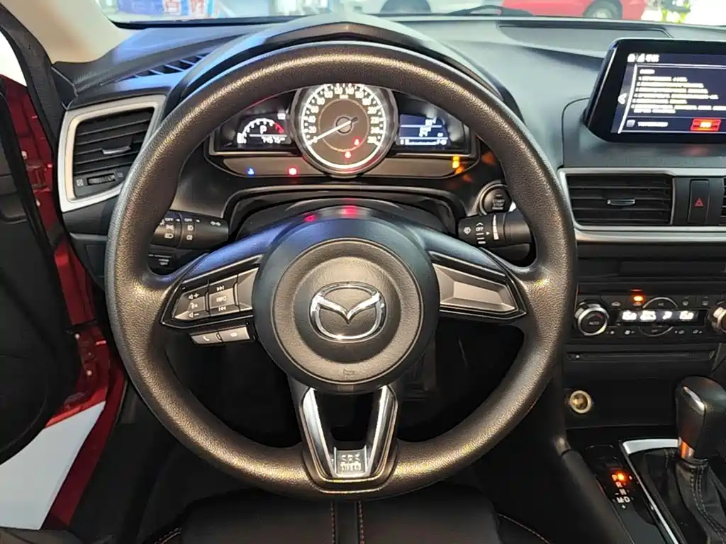 Mazda 3 Axela — миниатюра 11