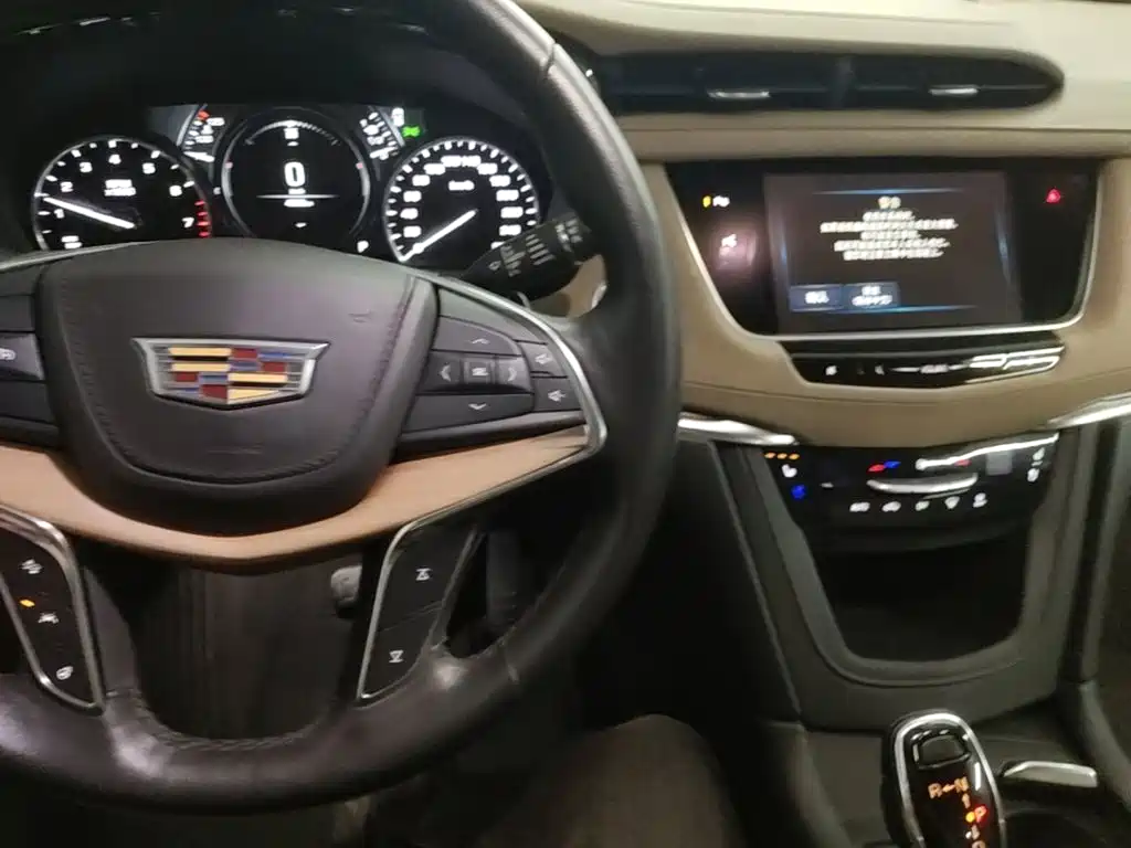 Cadillac XT5 — миниатюра 10